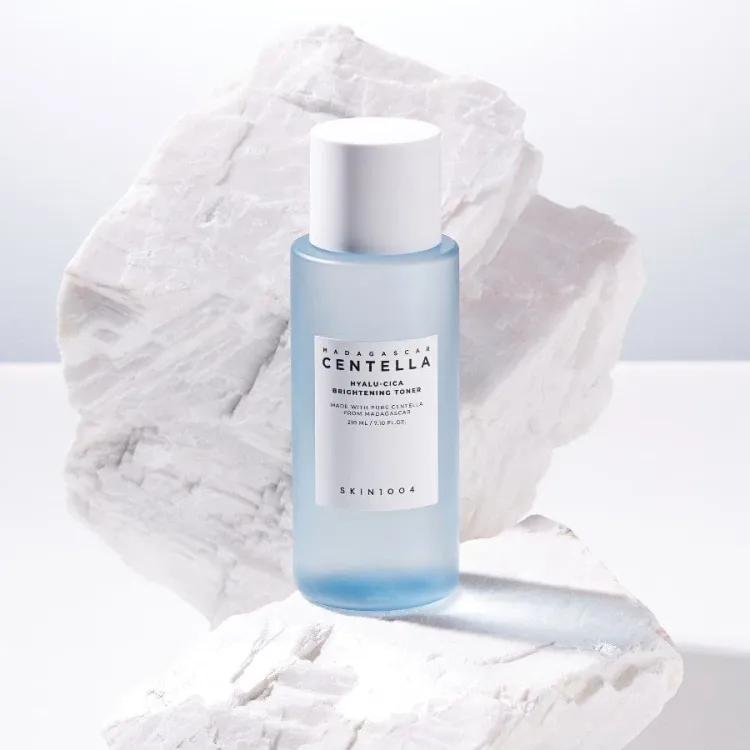 Skin 1004 Hyalu-cica Brightening Toner