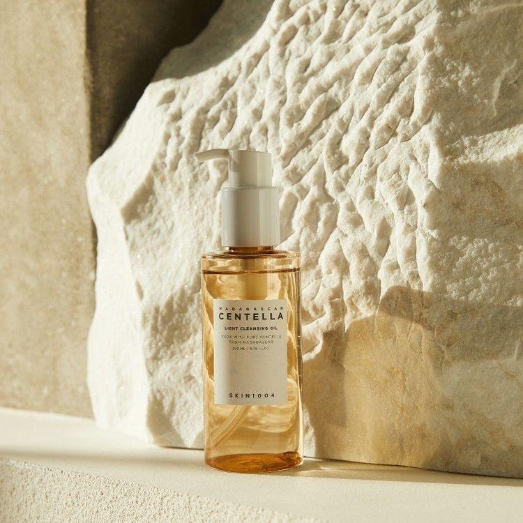 Skin 1004 Madagaskar Centella Cleansing Oil